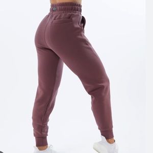 BNWT Alphalete Joggers - mauve